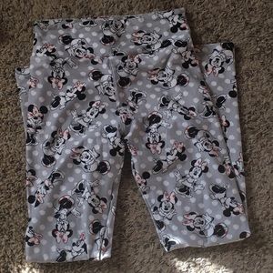 BRAND NEW NEVER WORN OS Lularoe Disney leggings